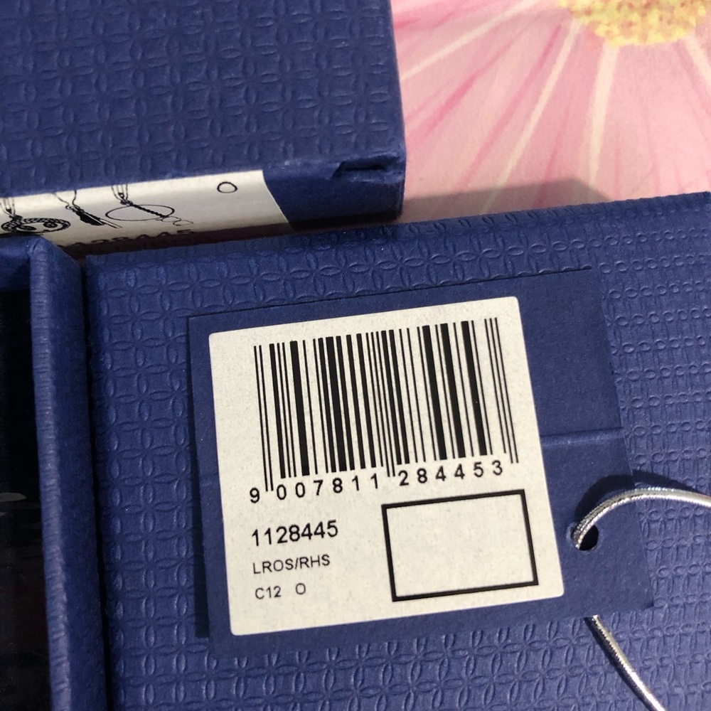 eRiKa fabric charm sunglasses SWAROVSKI crystals BNIB - Picture 6 of 9